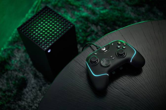 Razer Černá chroma wolverine v2 řídicí panel N68T160