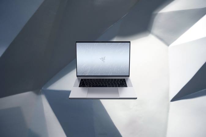 Razer jednu barvu přizpůsobte si čepel 16 notebook N68T6