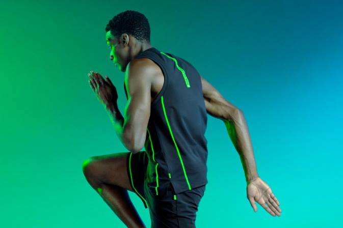 Razer jednu barvu athleisure - instinkt tank oděv N68T196